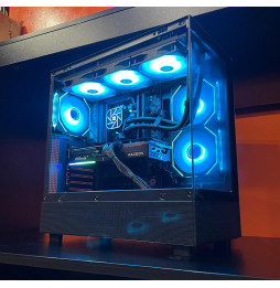 PC Gaming Falcon R70i AMD Ryzen 7 7800X3D -...